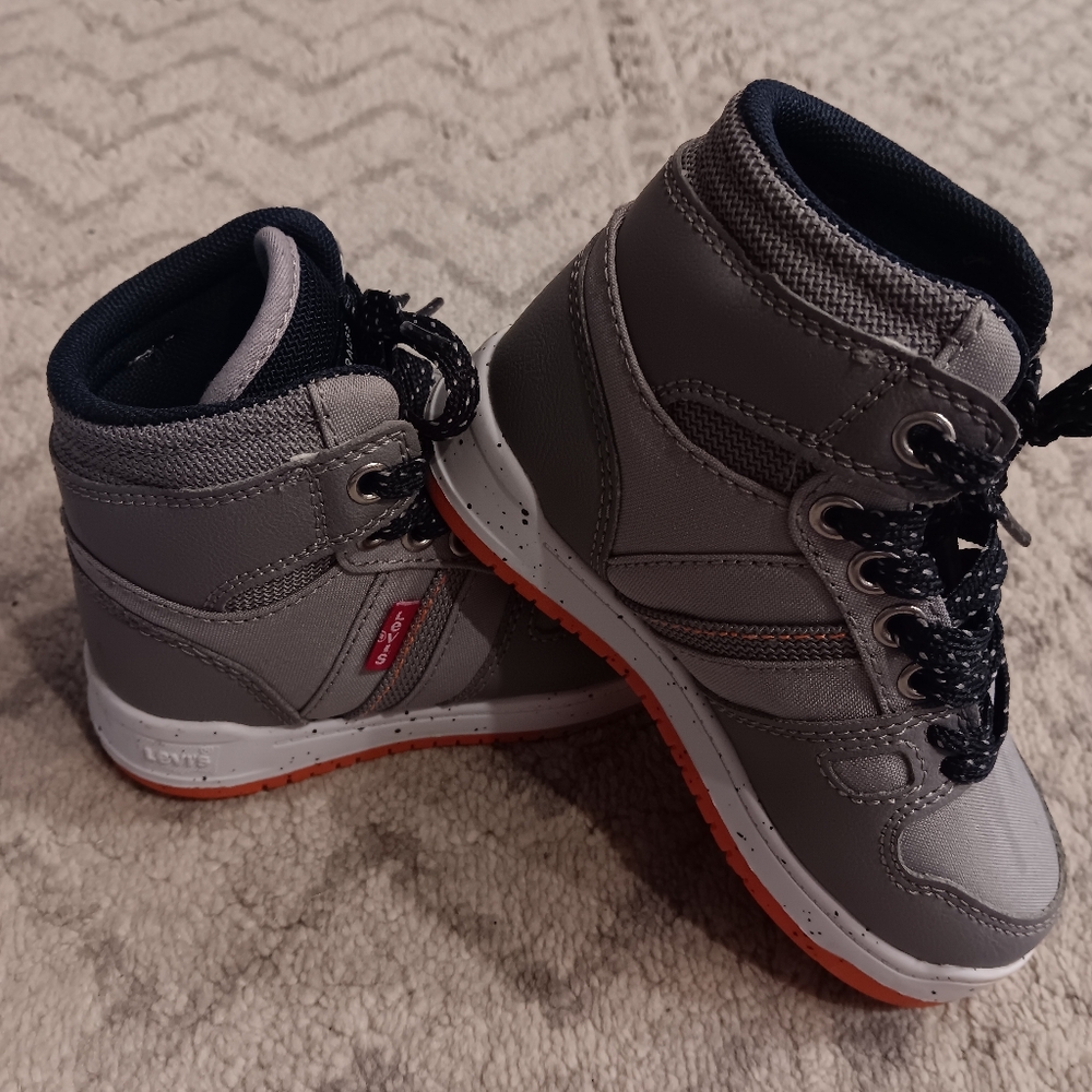 Levi's Kids Unisex Gray High-Top Size 8 Sneakers